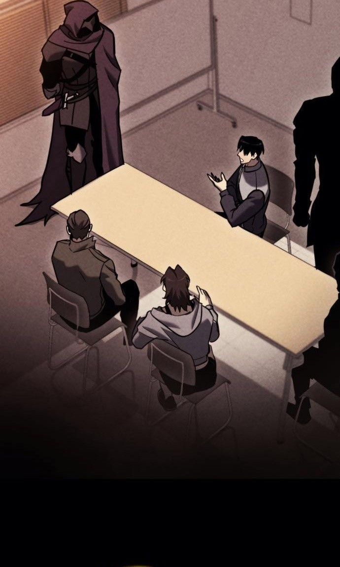 Read Hiding a Logistics Center in The Apocalypse Manga Online